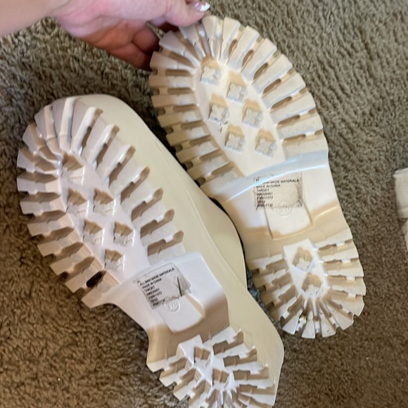 Wild Fable Clogs - Picture 3 of 3